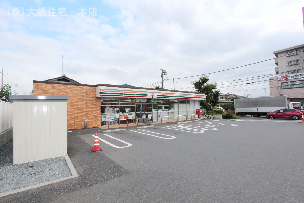 コンビニ(80m)-セブンイレブン鶴ヶ島川鶴店(徒歩１分につき、買い忘れや、ちょっとしたお買い物に便利です。)