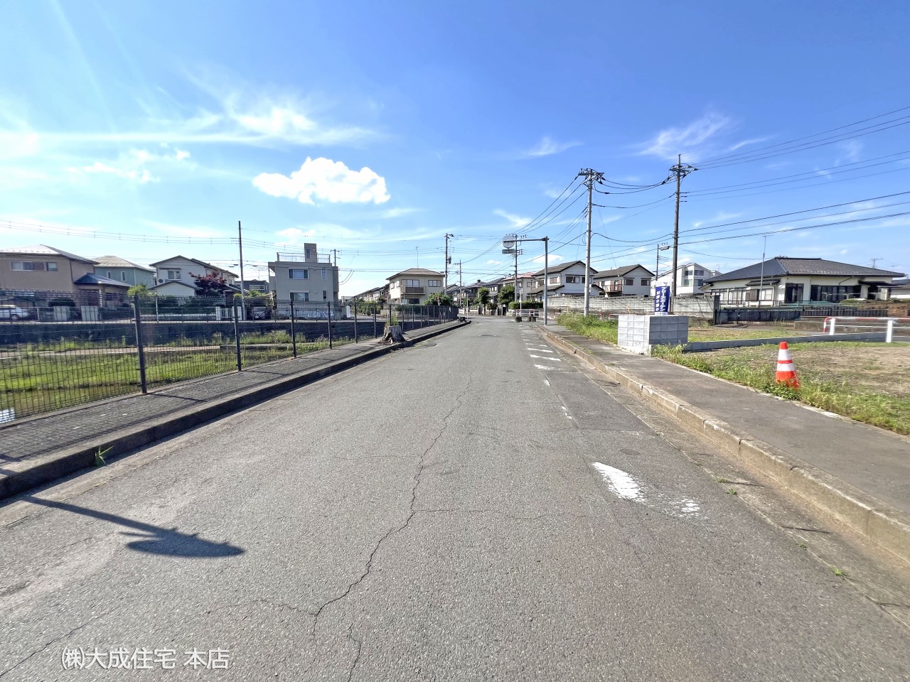 前面道路含む現地写真-全8区画：前面道路ゆとりある6m以上！　現地写真2024.6.1撮影