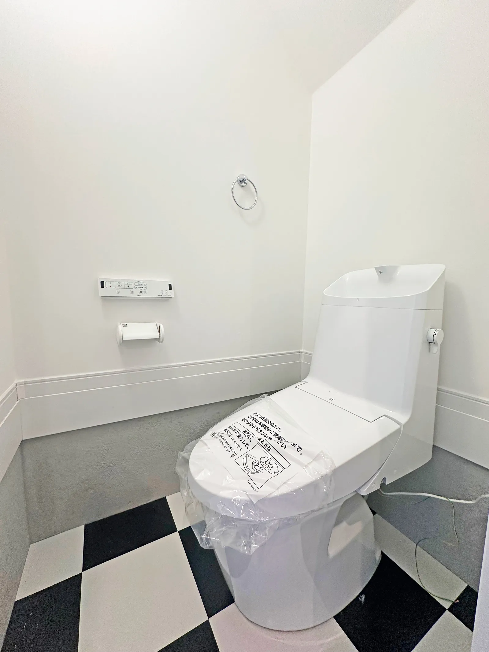 ガレージトイレ