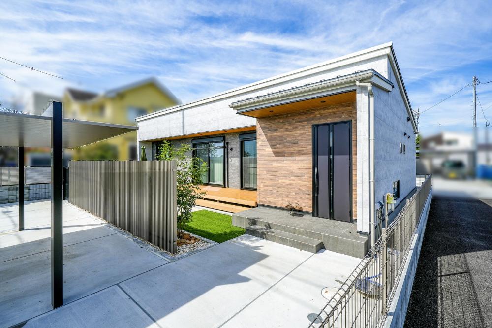 鶴ヶ島市 注文住宅：グレー×ウッドの大人モダンな平屋