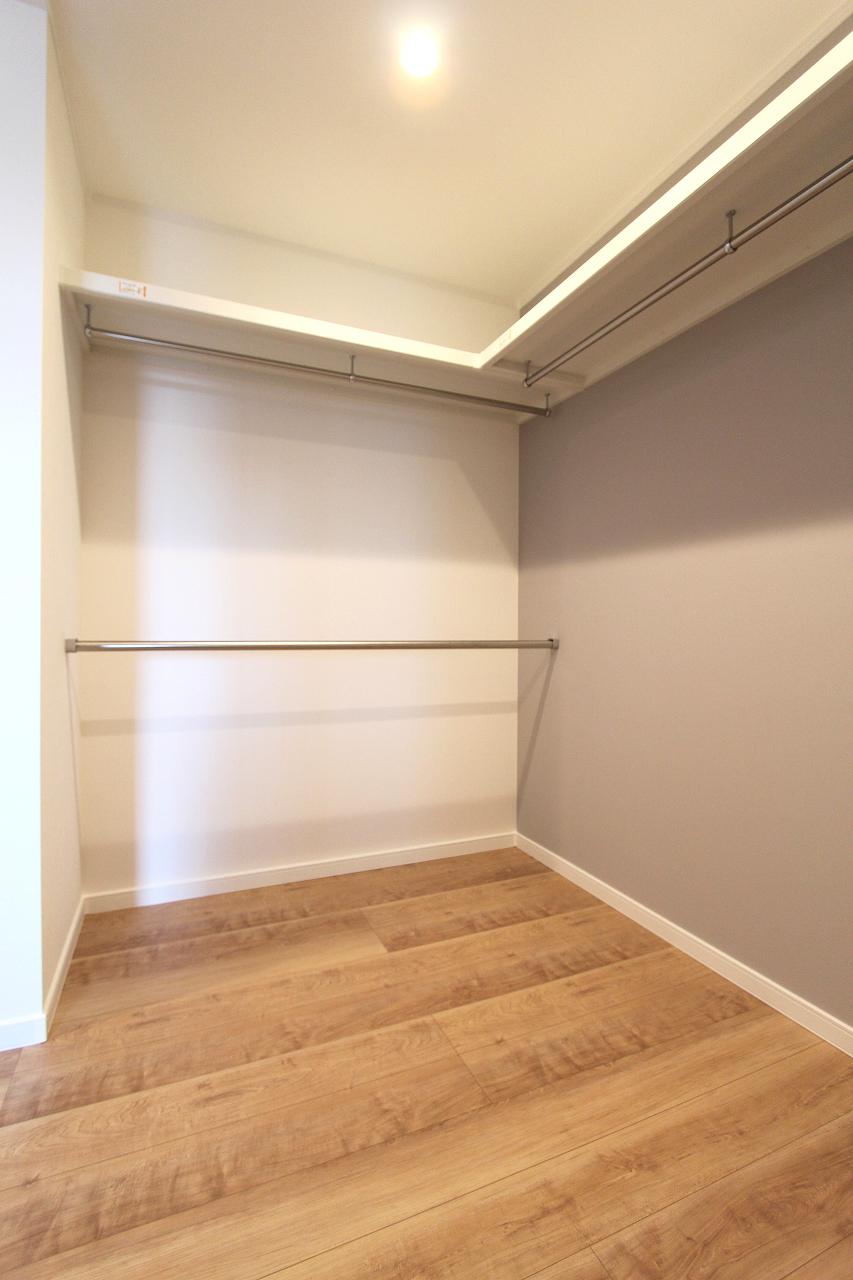 鶴ヶ島市 注文住宅：グレー×ウッドの大人モダンな平屋