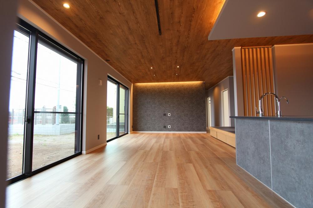 鶴ヶ島市 注文住宅：グレー×ウッドの大人モダンな平屋