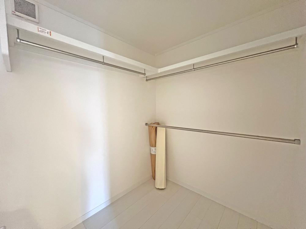 東京都板橋区 注文住宅：こだわり照明がお洒落なグレイッシュブルーのお家