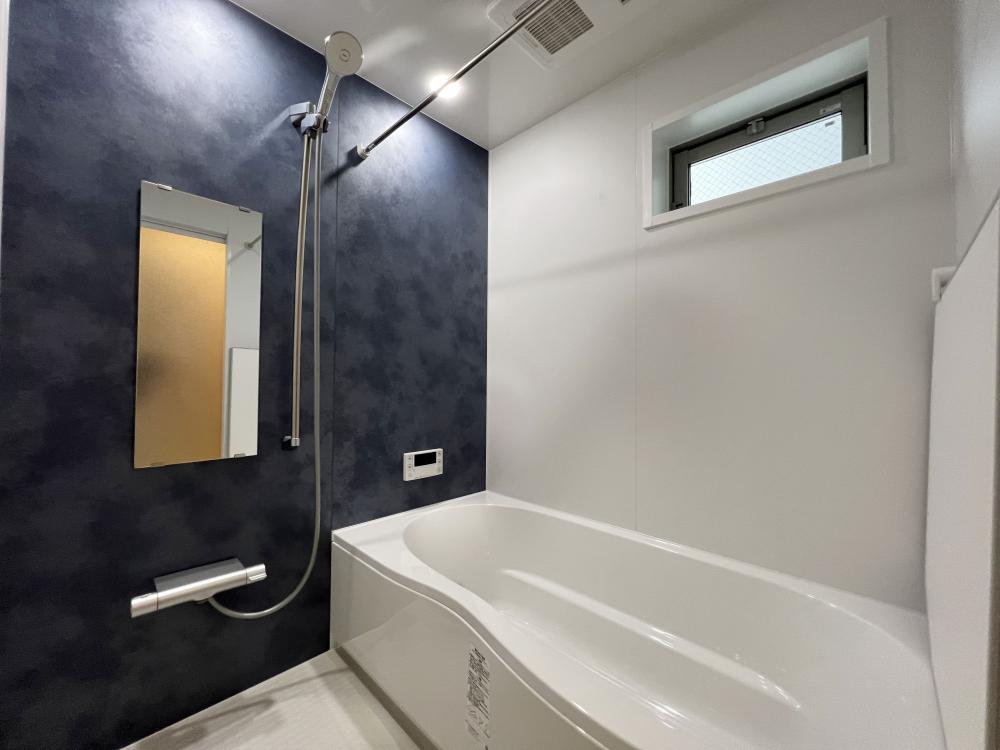 東京都板橋区 注文住宅：こだわり照明がお洒落なグレイッシュブルーのお家