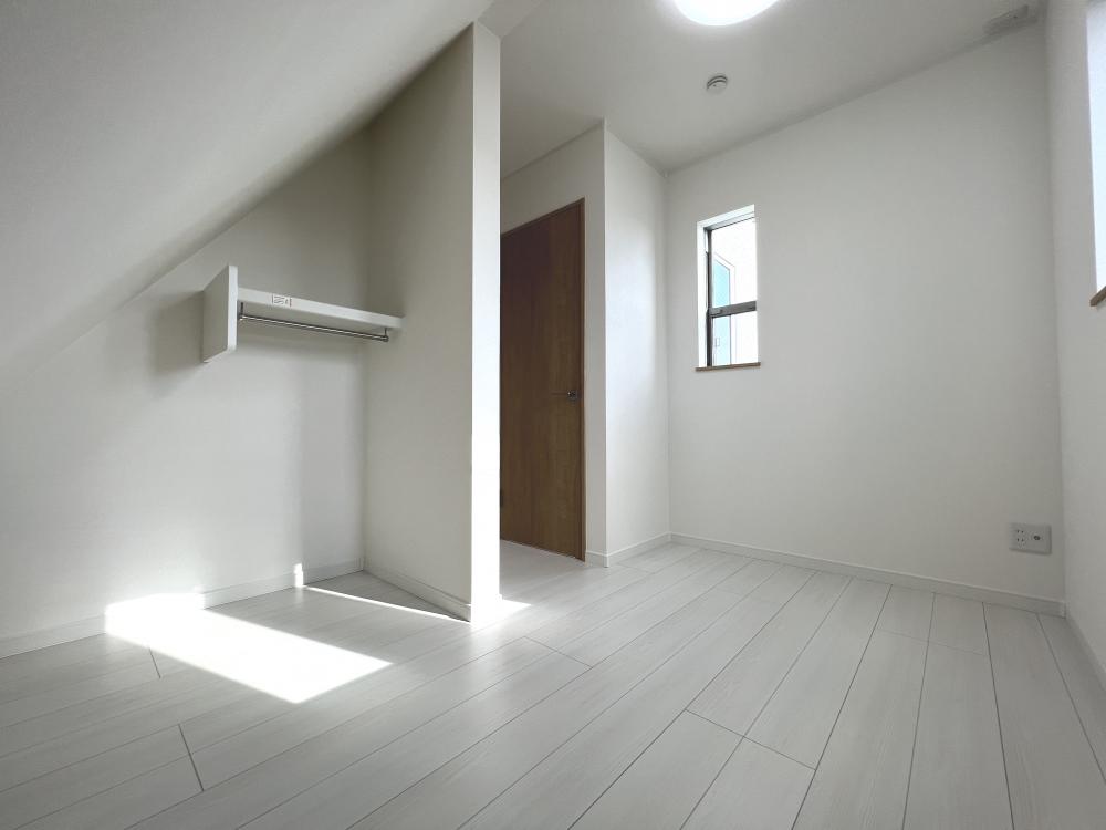 東京都板橋区 注文住宅：こだわり照明がお洒落なグレイッシュブルーのお家