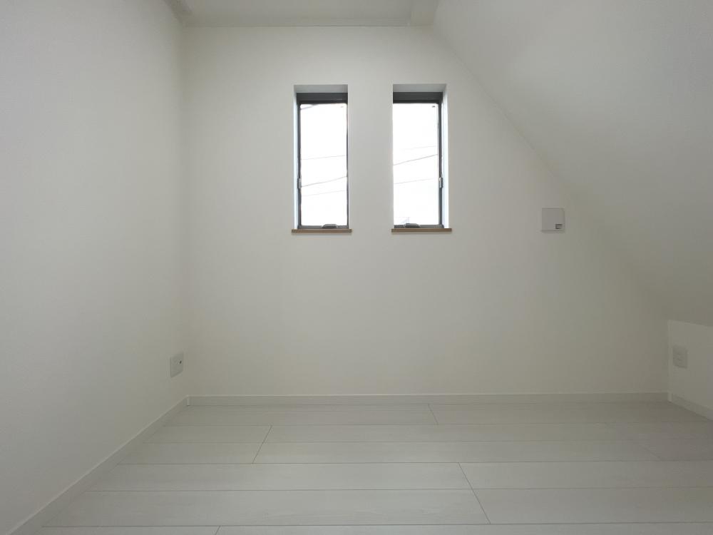 東京都板橋区 注文住宅：こだわり照明がお洒落なグレイッシュブルーのお家