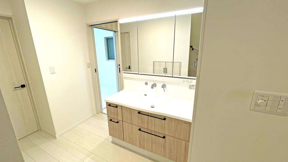 富士見市 注文住宅：レンガ調のナチュラルモダンな家