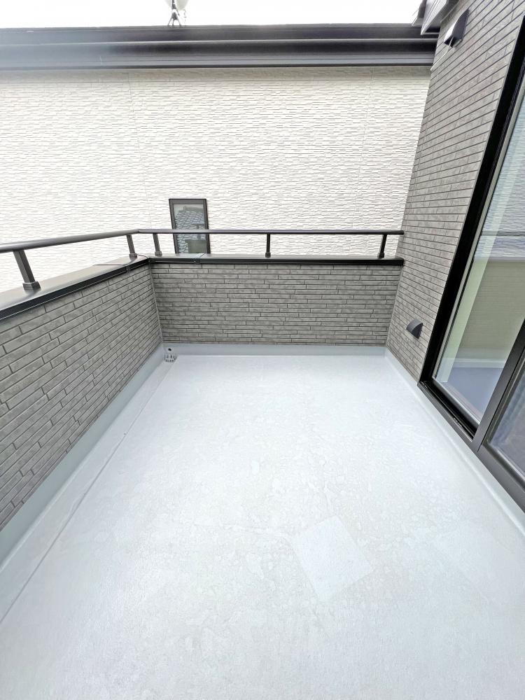 ふじみ野市 注文住宅：大胆なデザイン×カラーと空間を上手に使った家