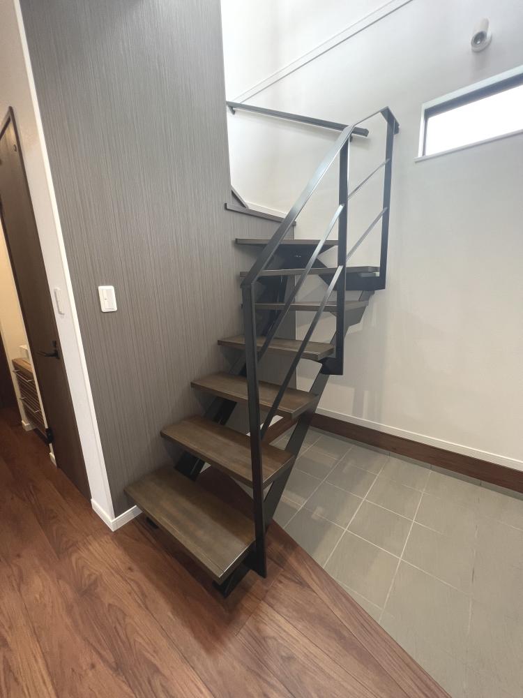 朝霞市 注文住宅：吹抜けと勾配天井で開放感のある家