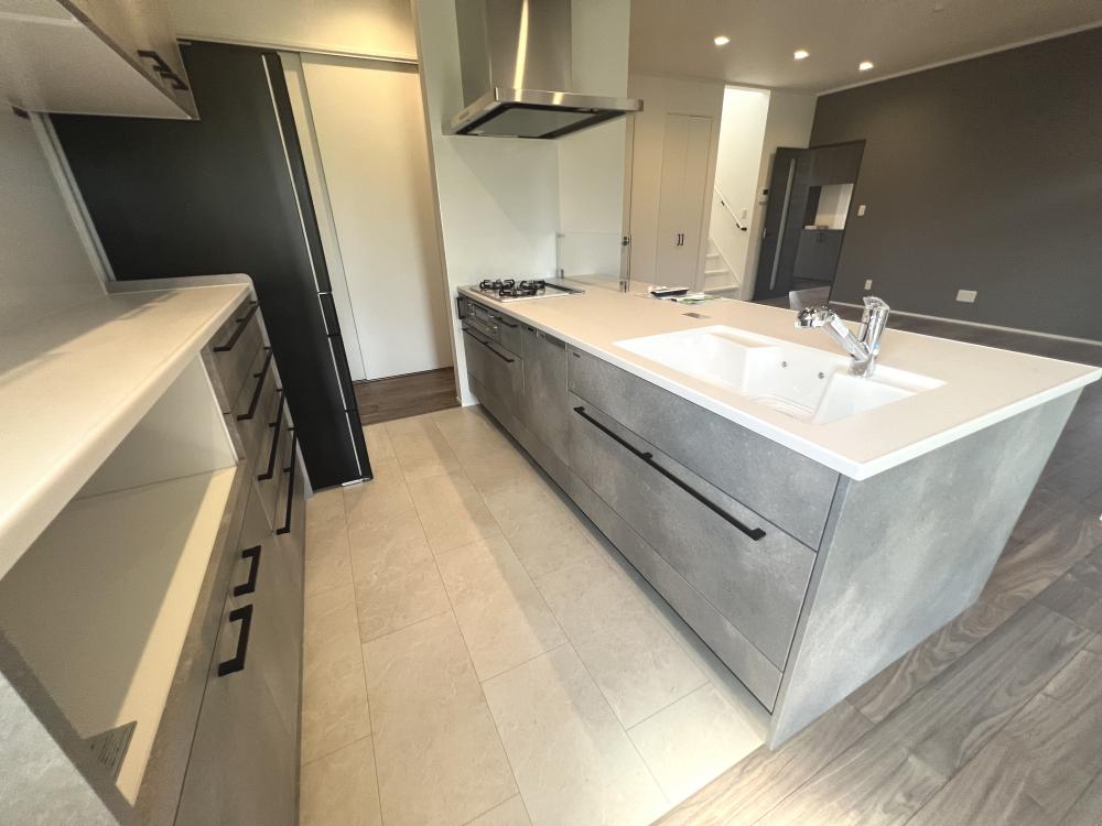 川越市 注文住宅：広い土地に佇む大人ナチュラルな邸宅