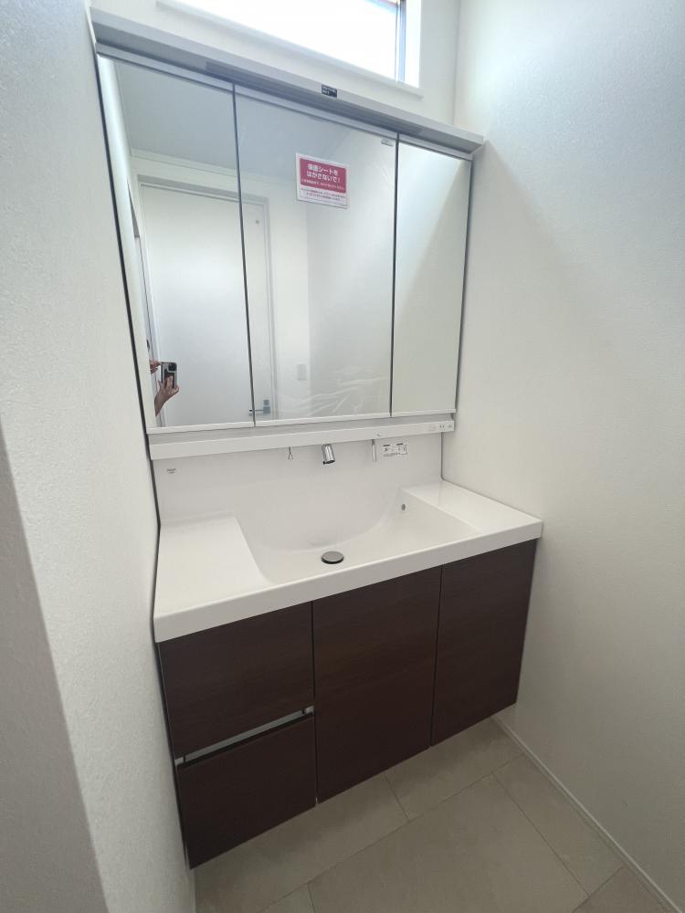 川越市 注文住宅：広い土地に佇む大人ナチュラルな邸宅