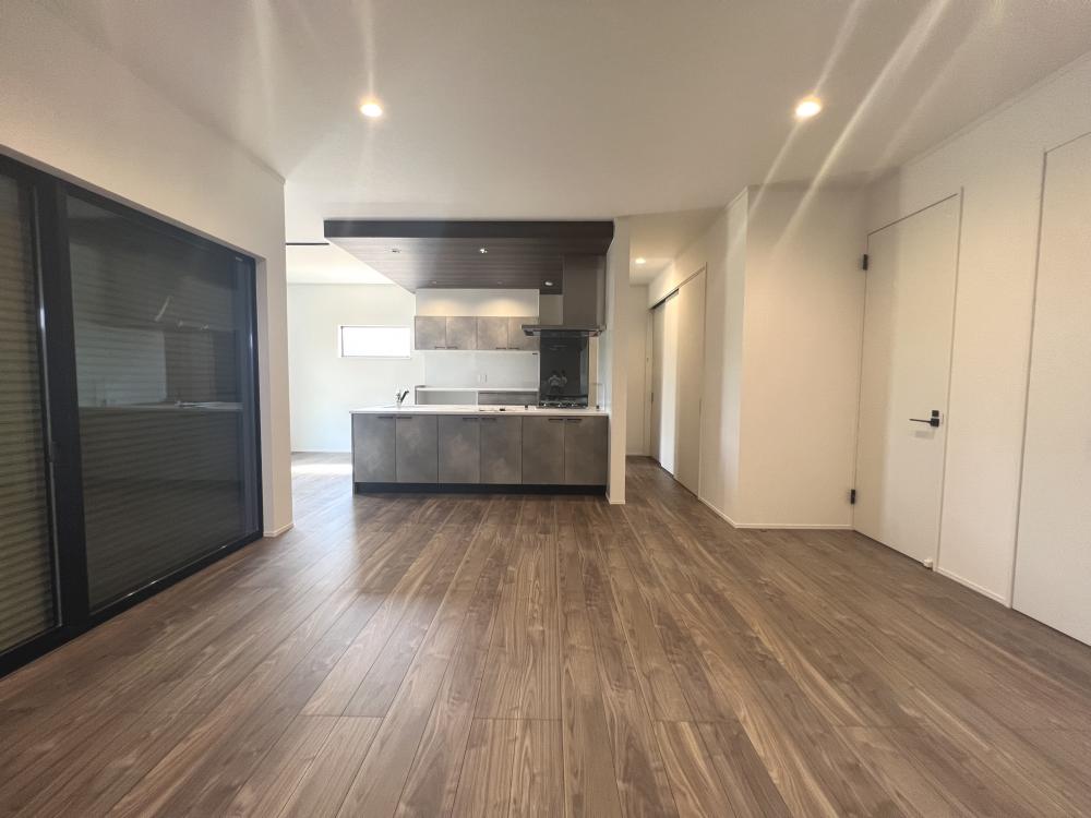 川越市 注文住宅：広い土地に佇む大人ナチュラルな邸宅