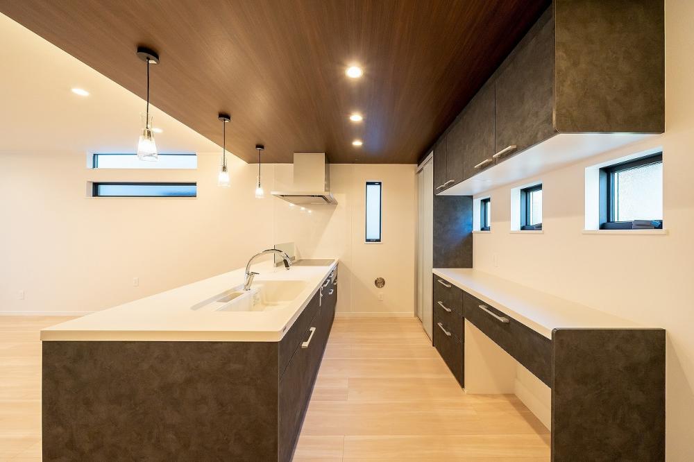 川越市 注文住宅：上品さと家事楽アイディアが詰まった大人モダンな家