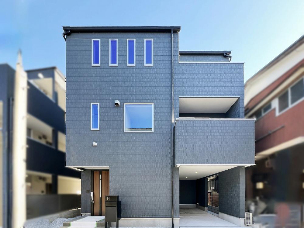 志木市　注文住宅：限られた敷地を最大限に活かした、屋上付きの家