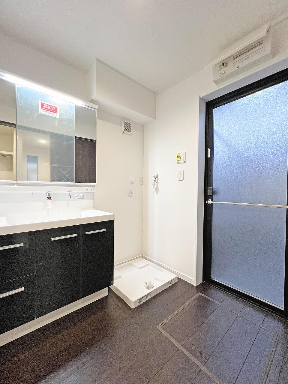 志木市　注文住宅：限られた敷地を最大限に活かした、屋上付きの家