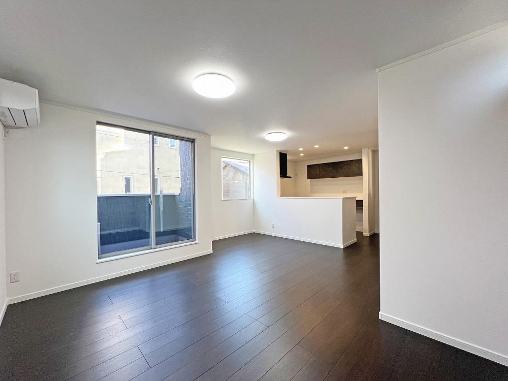 志木市　注文住宅：限られた敷地を最大限に活かした、屋上付きの家