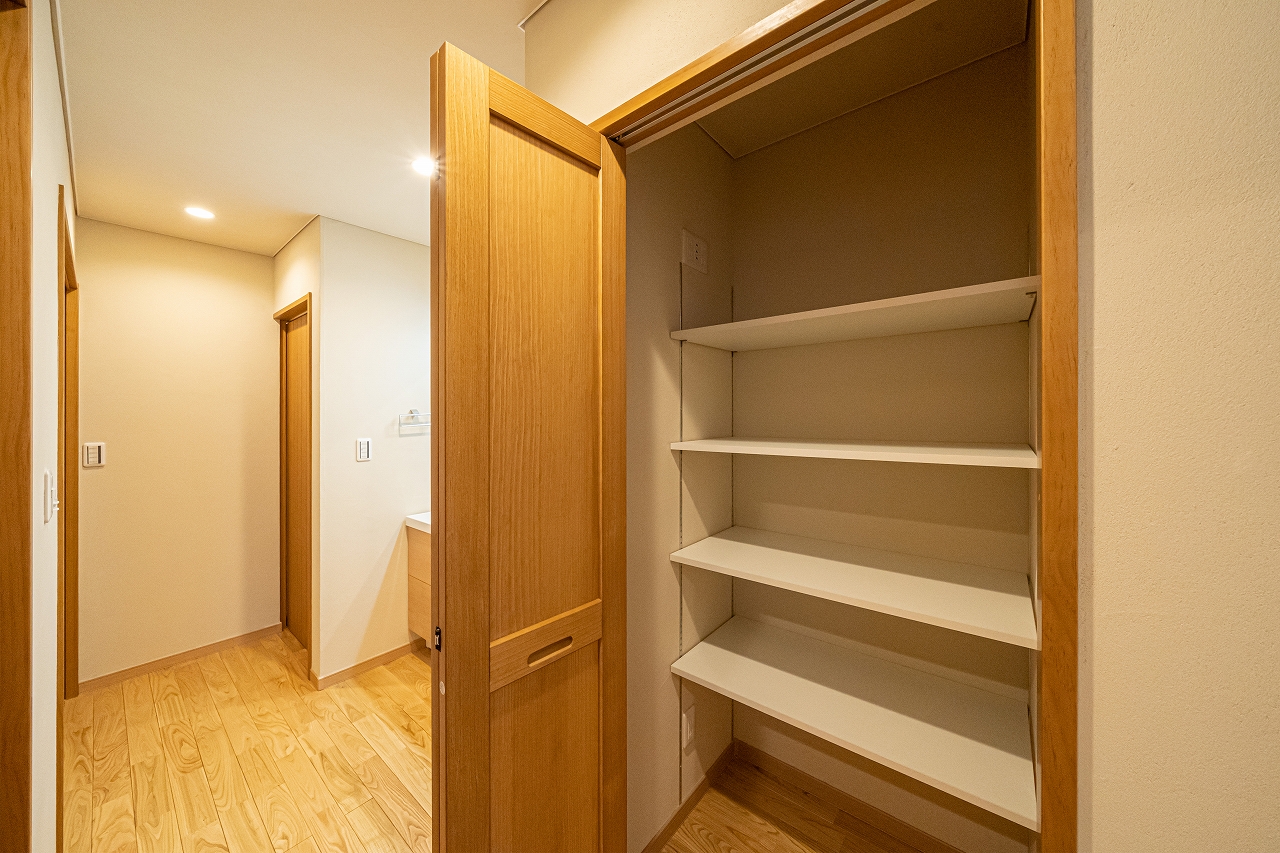 鶴ヶ島市 注文住宅：木の温もり感じる開放感のある家