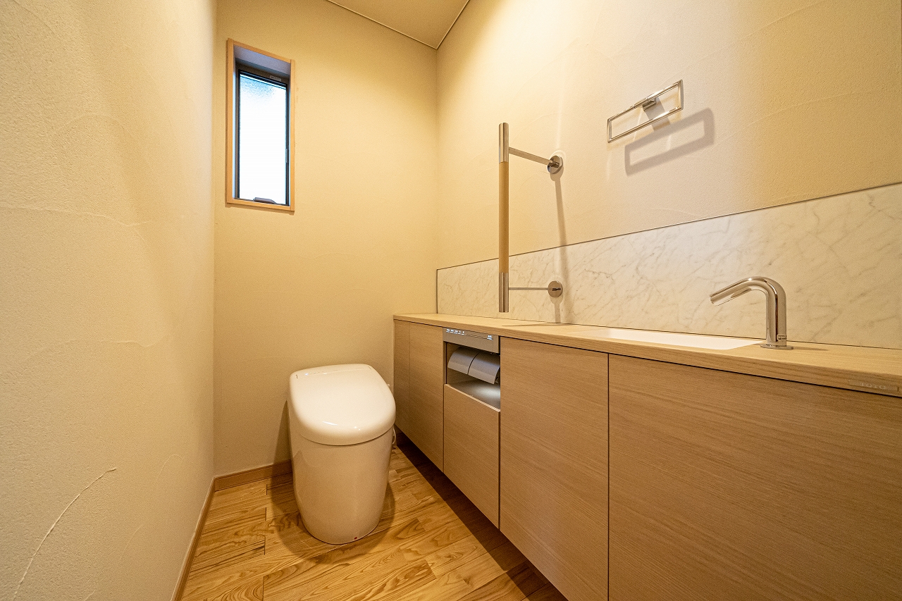 鶴ヶ島市 注文住宅：木の温もり感じる開放感のある家