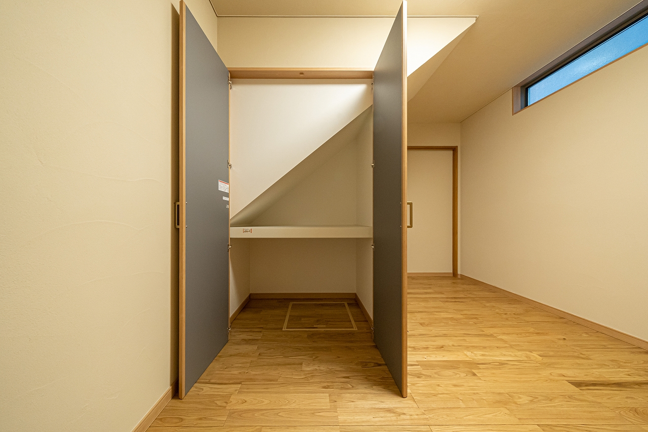 鶴ヶ島市 注文住宅：木の温もり感じる開放感のある家