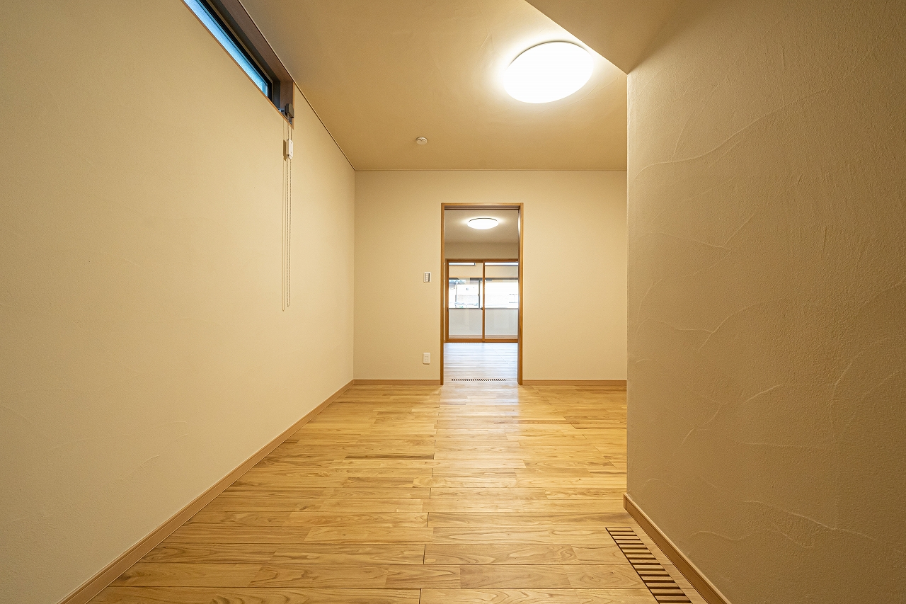 鶴ヶ島市 注文住宅：木の温もり感じる開放感のある家