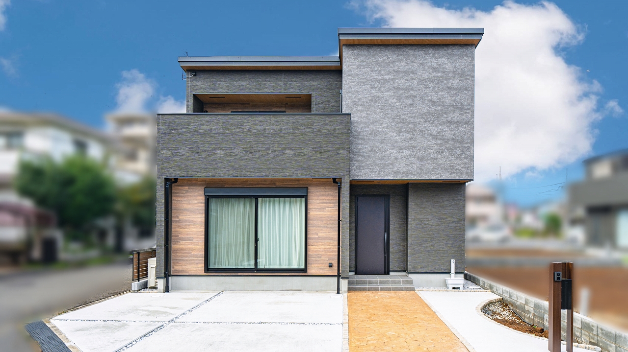 鶴ヶ島市 注文住宅：グレー×チェスナットのシンプルモダンな邸宅