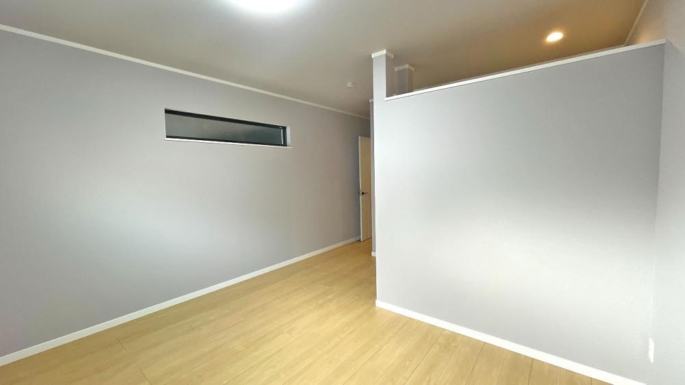 鶴ヶ島市 注文住宅：ホワイト×グレー×ウッド　お洒落な暮らしを叶える家