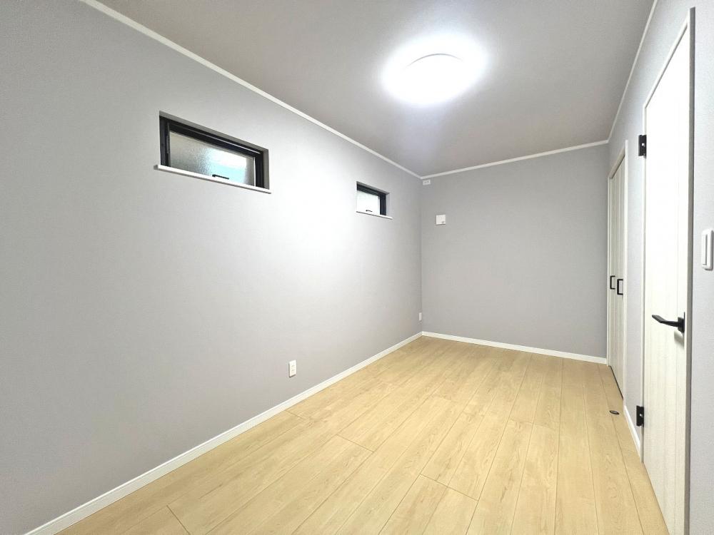 鶴ヶ島市 注文住宅：ホワイト×グレー×ウッド　お洒落な暮らしを叶える家