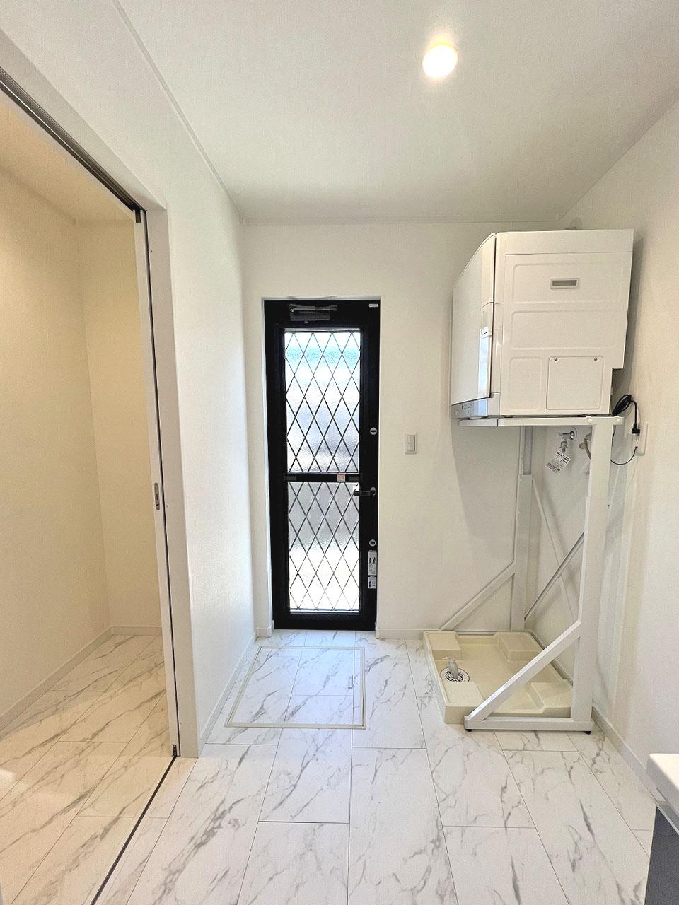 鶴ヶ島市 注文住宅：大人かっこいいガレージハウス