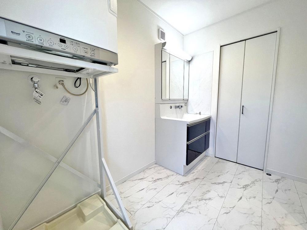 鶴ヶ島市 注文住宅：大人かっこいいガレージハウス