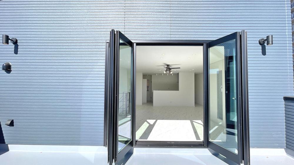 鶴ヶ島市 注文住宅：大人かっこいいガレージハウス