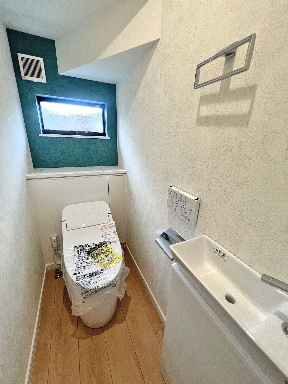 川越市 注文住宅：白×ブルー×ウッド　お洒落なカフェ風ハウス