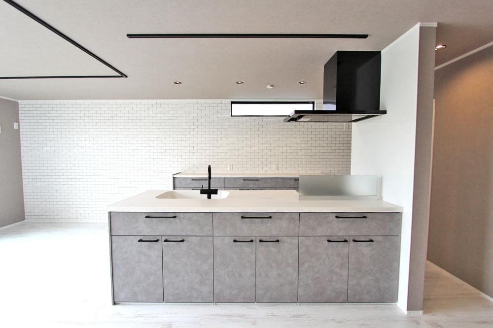 鶴ヶ島市 注文住宅：キューブ型モダンハウス