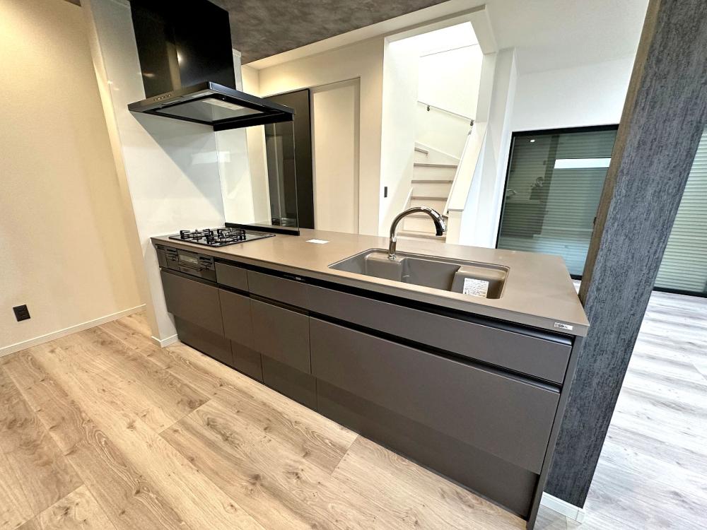 川越市 注文住宅：ランドリールームのあるモダンハウス