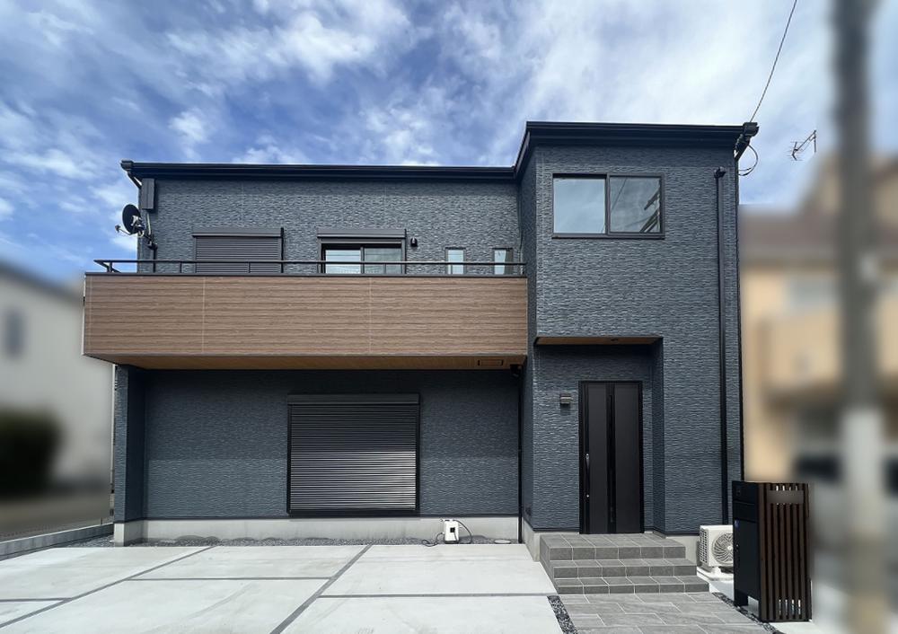 川越市 注文住宅：ランドリールームのあるモダンハウス