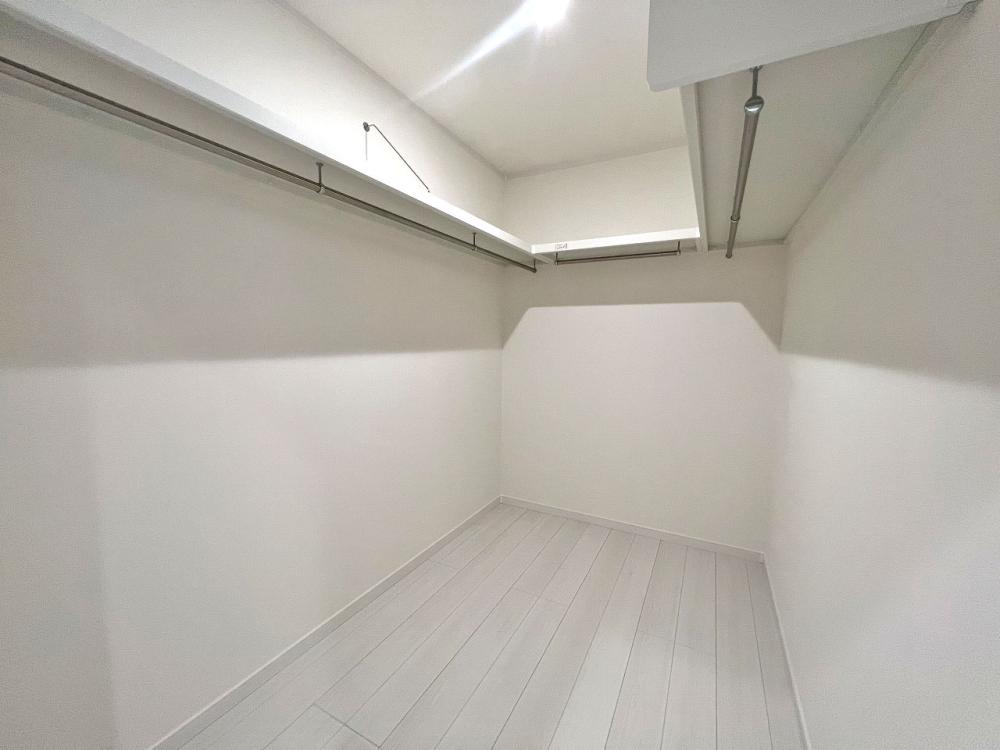 川越市 注文住宅：ランドリールームのあるモダンハウス