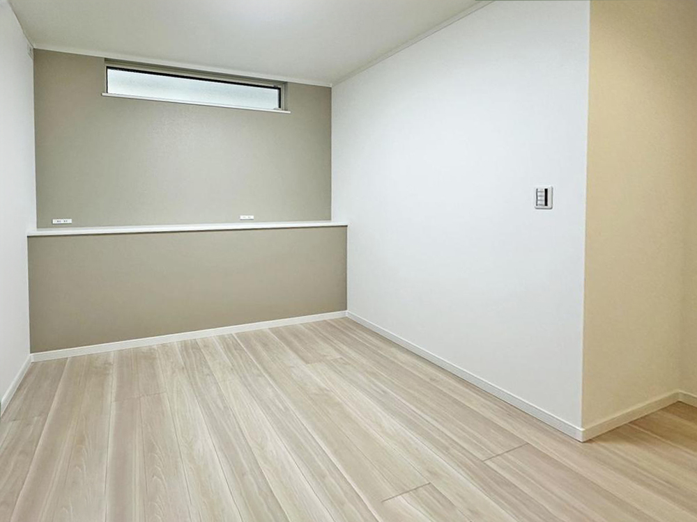 新座市 注文住宅：グレージュ×ゴールドの優しい温もりと上品な家