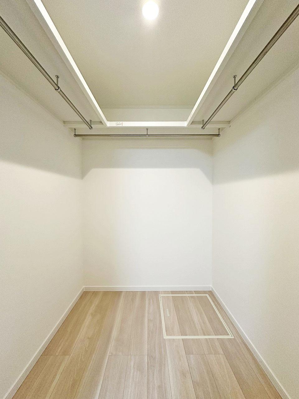 新座市 注文住宅：グレージュ×ゴールドの優しい温もりと上品な家