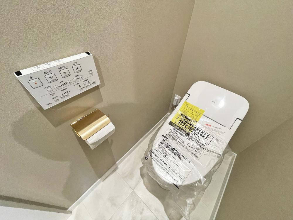 新座市 注文住宅：グレージュ×ゴールドの優しい温もりと上品な家