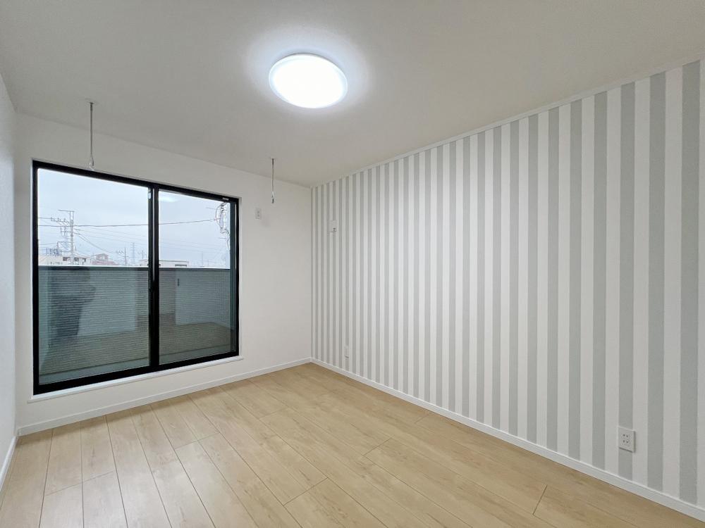 志木市で叶える、二世帯それぞれの心地よさと家事ラクを両立した3階建て