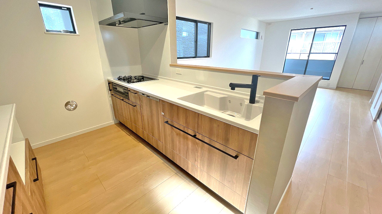 和光市 注文住宅：無機質×木の温もりが心地良い家