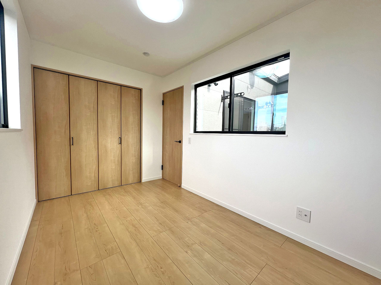 和光市 注文住宅：無機質×木の温もりが心地良い家