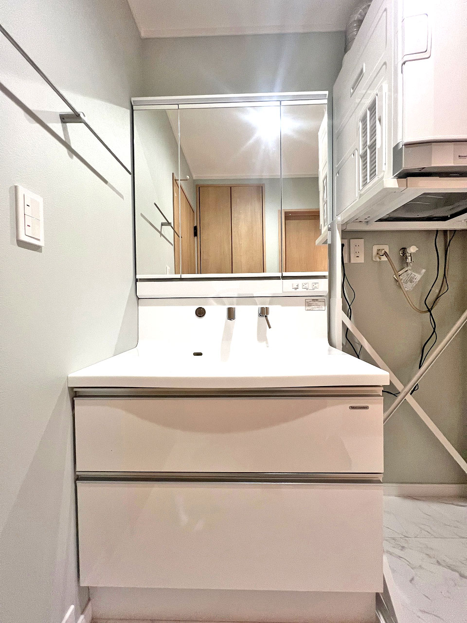 和光市 注文住宅：無機質×木の温もりが心地良い家