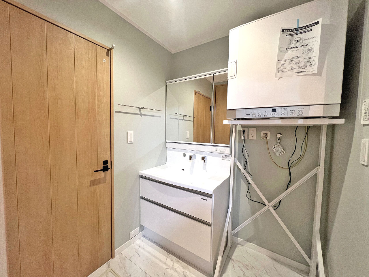 和光市 注文住宅：無機質×木の温もりが心地良い家