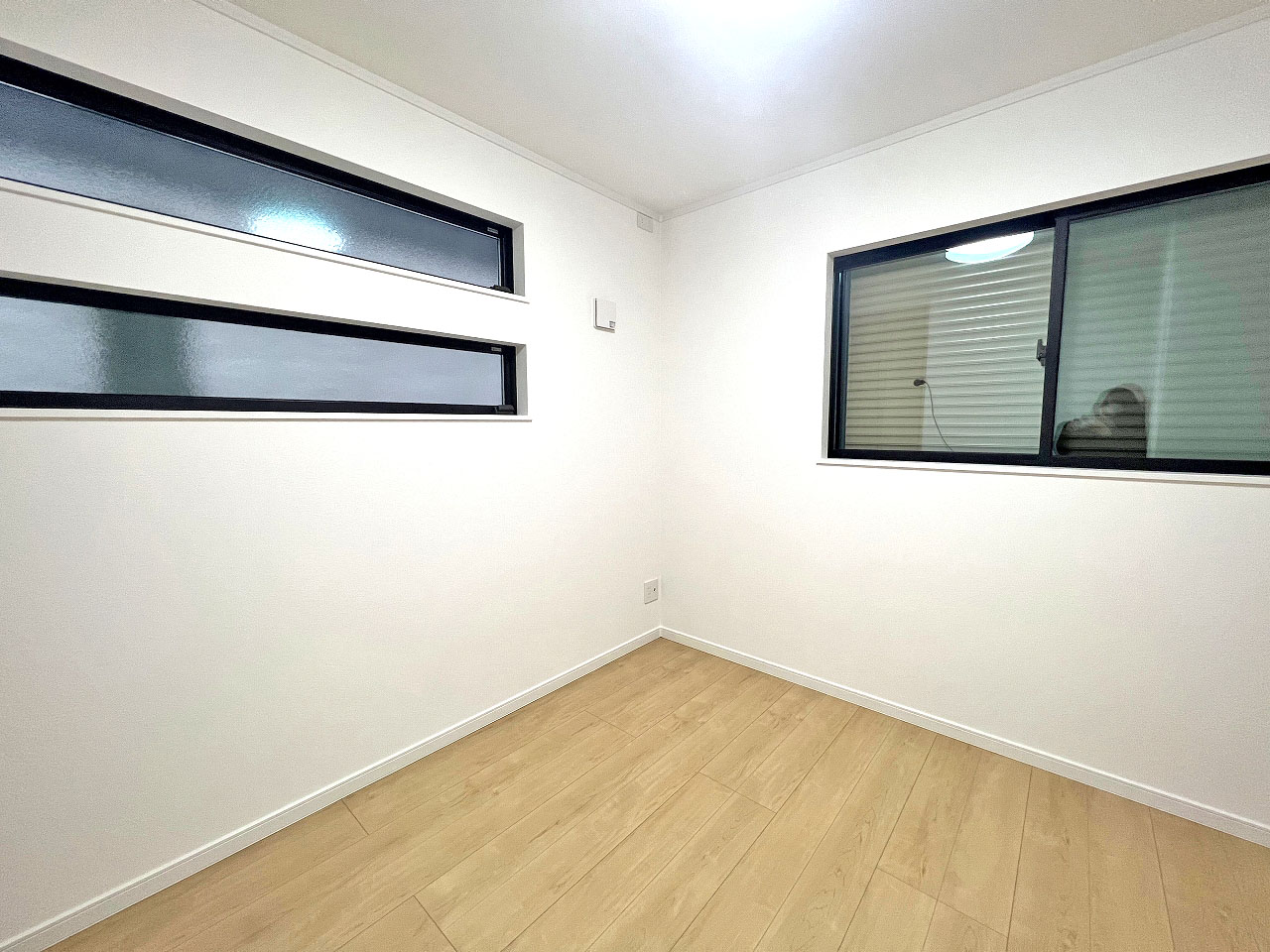 和光市 注文住宅：無機質×木の温もりが心地良い家