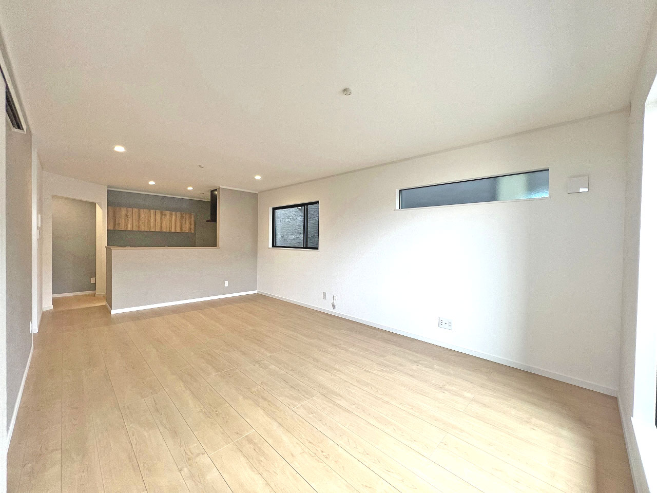 和光市 注文住宅：無機質×木の温もりが心地良い家