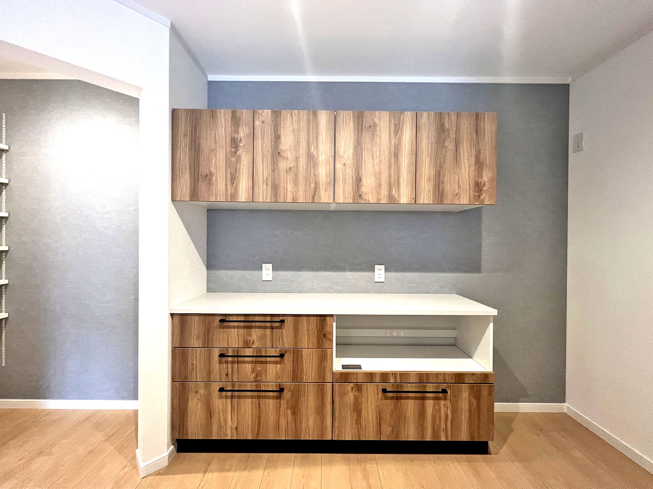 和光市 注文住宅：無機質×木の温もりが心地良い家